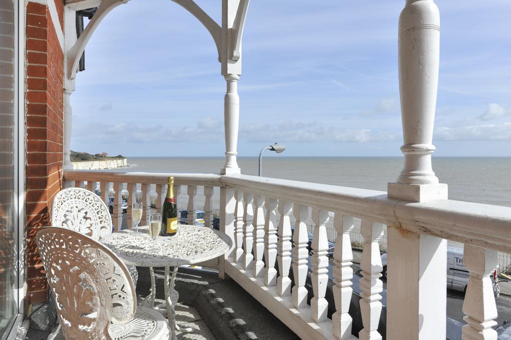 Bay Tree Broadstairs Hotell Rum bild